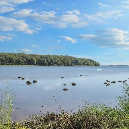 4 Star In Ronde-by Traum * Rønde